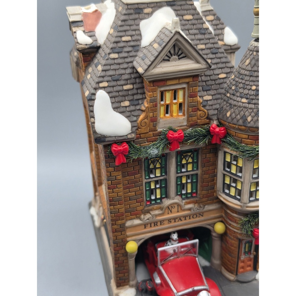 Dept 56 Profiles Fire Station No 1 State Farm 65th Anniversary 2000 #05709 - Picture 12 of 16